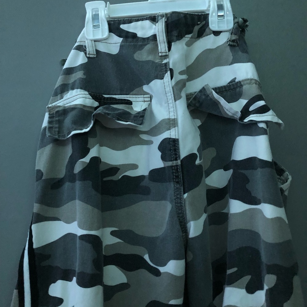 Pants - Picture 3 of 4